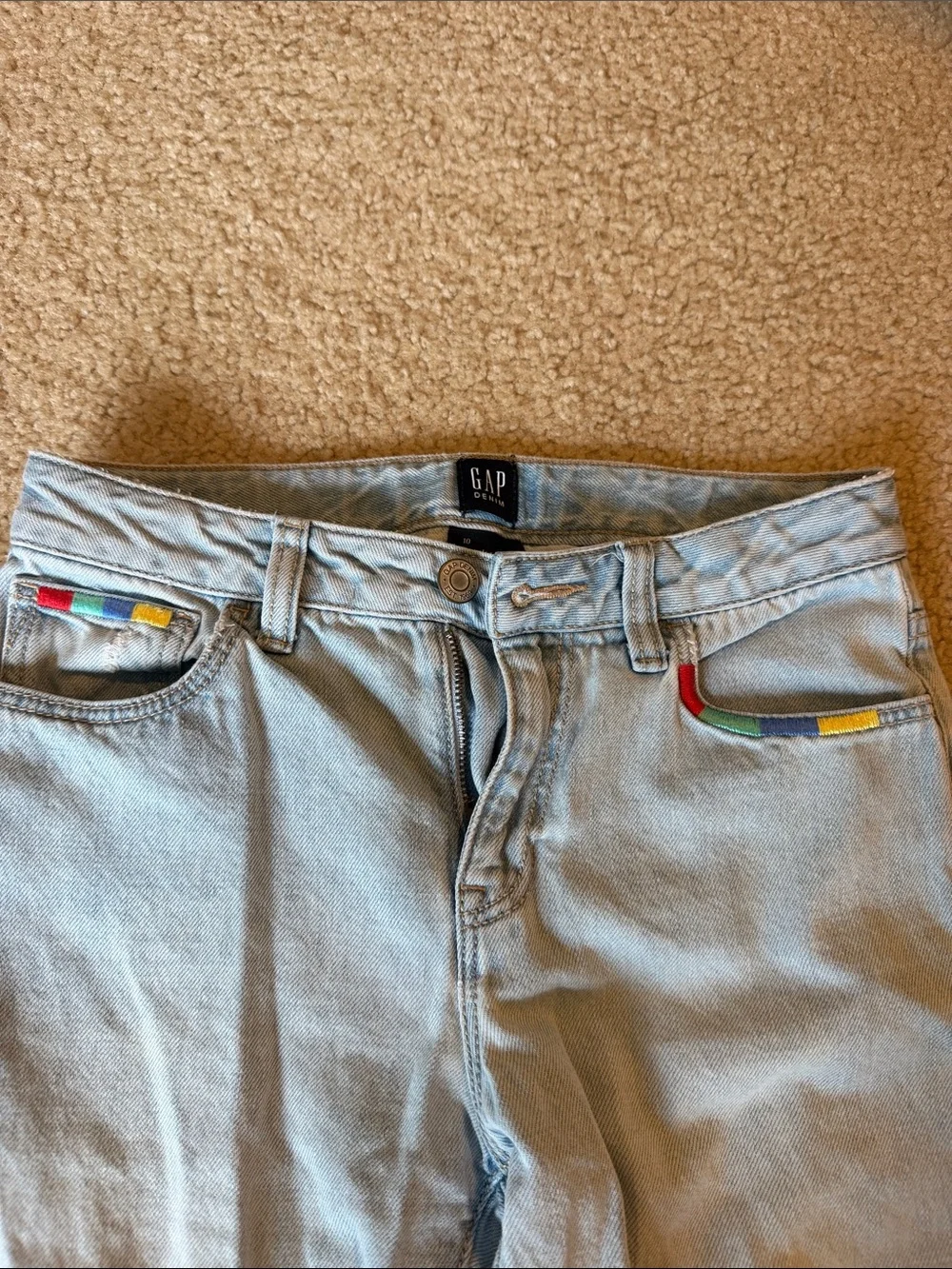 GAP Light Wash Cropped Embroidered Jeans